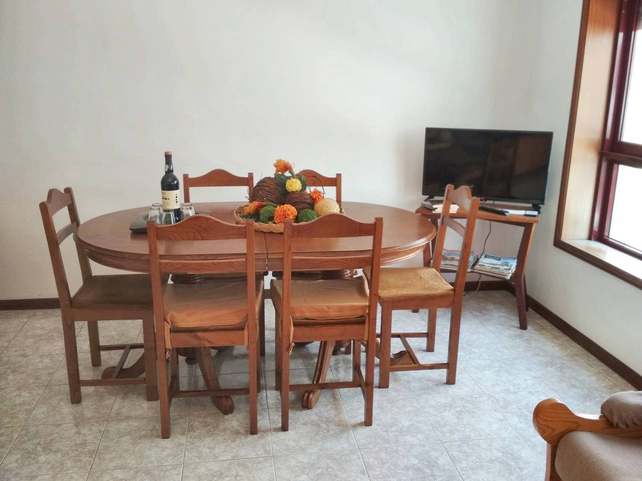 Ganze Wohnung, Geräumige Wohnung in Espinho mit Kamin, 87 qm in Espinho, Aveiro Distrikt