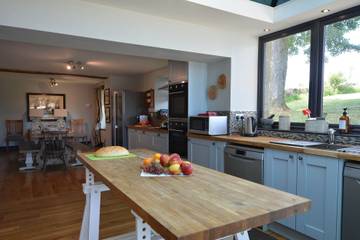 Holiday Home for 12 People in Over Haddon, Peak District, Photo 4