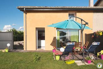 Gîte pour 6 personnes, avec jardin et terrasse à Chabeuil