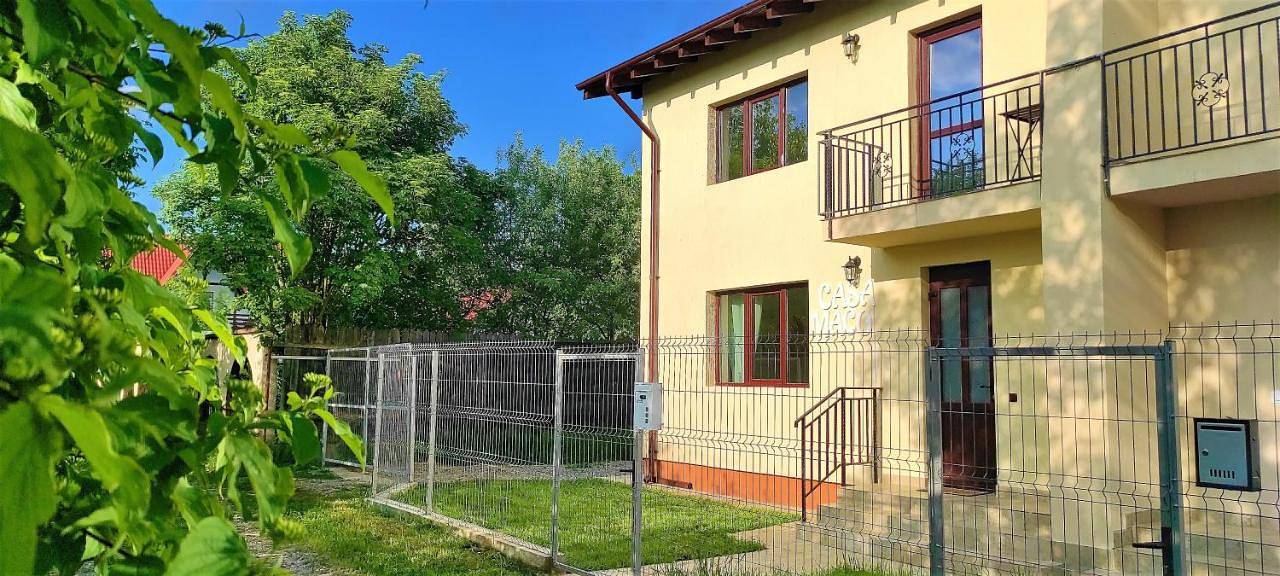 Two-Bedroom House in Walachia