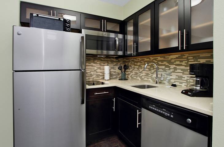 Entire studio, Staybridge Suites Tysons - Mclean in McLean, Fairfax County