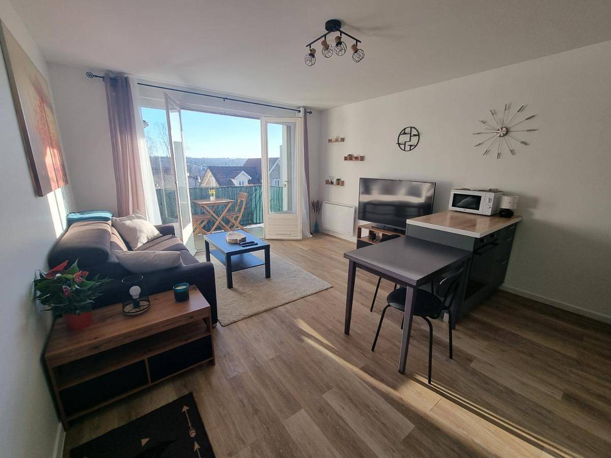 Appartement entier, F2 cosy proche Disney et Paris in Thorigny-sur-Marne, Seine-et-Marne