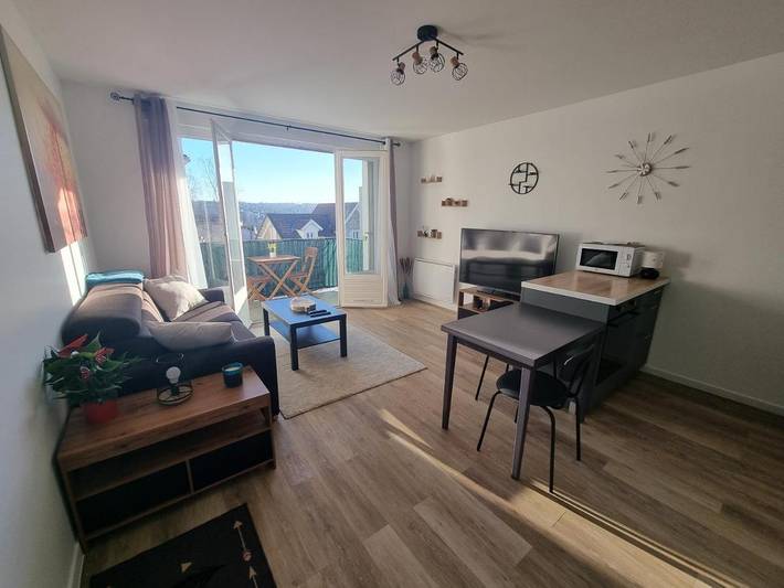 Gîte pour 4 personnes, avec terrasse et vue, animaux acceptés à Thorigny-sur-Marne