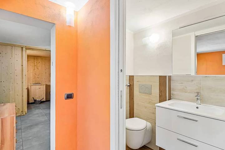 Heated Pool,Sauna, Gym, Jacuzzi,Beach Volley,Kids Playground,Free Wi-Fi, BBQ,A/C in Sarzana, Parco Naturale Regionale di Montemarcello-Magra-Vara