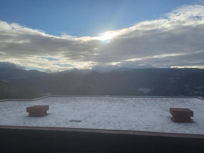 Gîte pour 6 personnes, avec balcon et vue dans La Banne d'Ordanche - 2