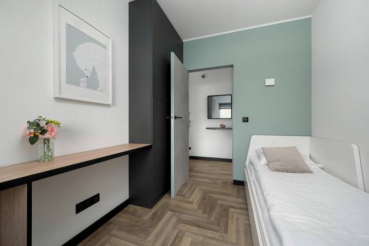 Appartement entier, Spacious Apartment | Garden and Workspace in Wrocław, Bas-Silésie