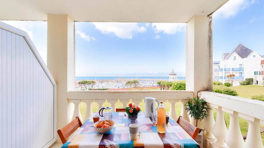 Gîte pour 5 personnes, avec balcon et piscine dans Port Bourgenay