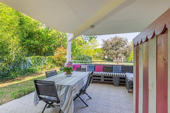 Gîte pour 2 personnes, avec terrasse dans Plage des Vergnes - 4