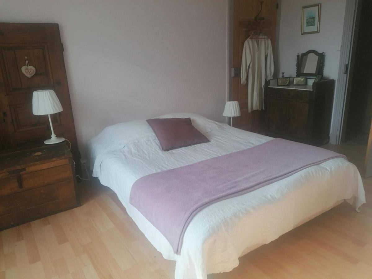 One-Bedroom House in Anterrieux, Région de Saint-Flour