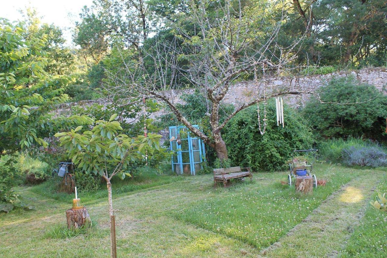 Double Room with Private Bathroom in Saint-Martin-le-Vieil, Région de Carcassonne