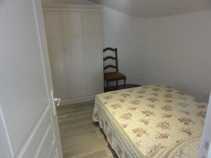 Gîte pour 4 personnes, avec vue ainsi que terrasse et jardin, animaux acceptés à Maubec - 2