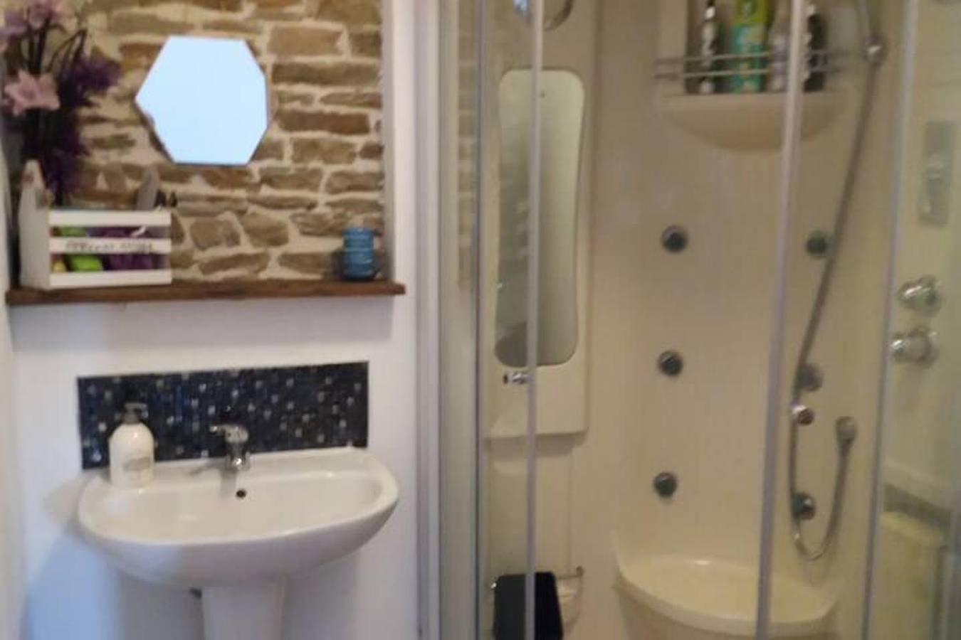 Gîte pour 4 personnes avec terrasse in Mortain-Bocage, Région d'Avranches