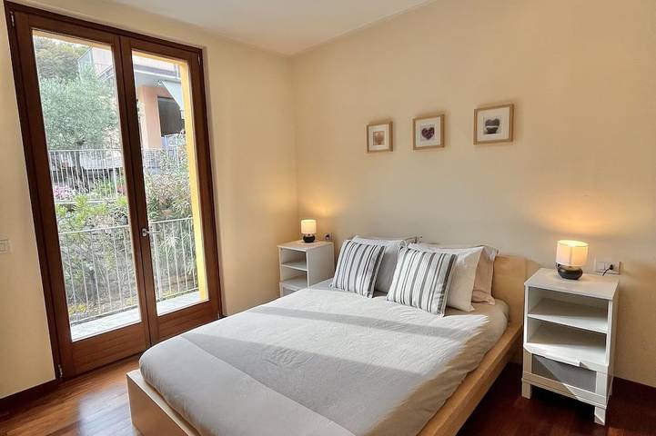 Appartamento intero, Grazioso appartamento con piscina e vista mozzafiato sul lago in Argegno, Comune di Argegno