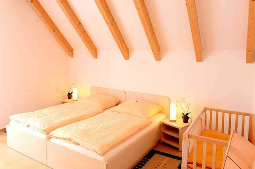 Ganze Wohnung, Ferienwohnung 7 - 117qm (2-6 Personen) - Weichaer Hof Fbs Sonja Fritsch & Hagen in Weißenberg, Oberlausitz Niederschlesien