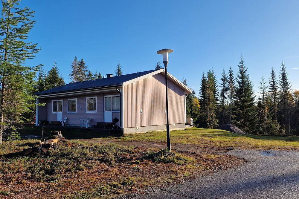 Ganze Wohnung, Stuga Björn - Quiet cabin at lake Edesjön in Strömsund, Jämtland
