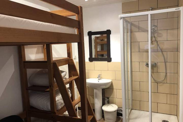 Gîte pour 15 personnes dans Office de Tourisme de Cauterets - 4