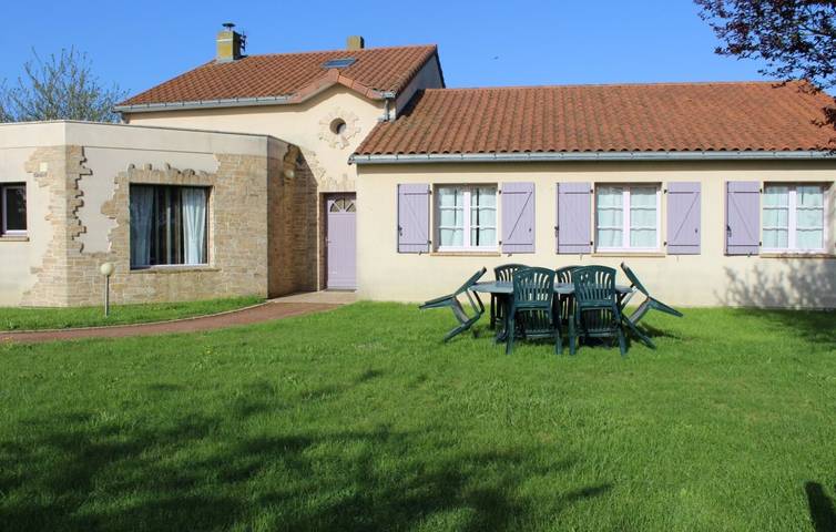 Gîte pour 14 personnes, avec Jardin