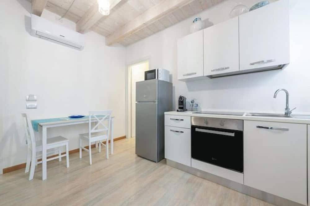 Entire apartment, Apartments La perla - Apartment with Balcony in Carloforte, Carbonia-Iglesias Province