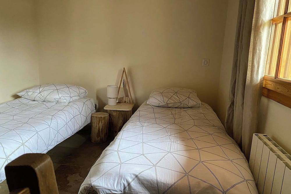Mountain chalet, close to ski slopes and sporting activities. in Valdeblore, Nizza Region