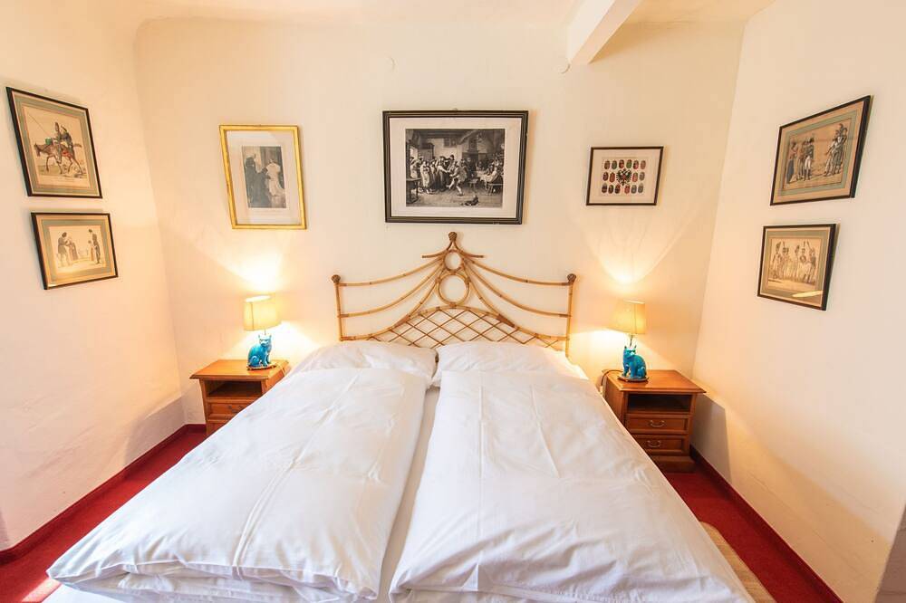 Ganze Wohnung, Ferienwohnung Schlosshof in Magdalensberg, Klagenfurt-Land