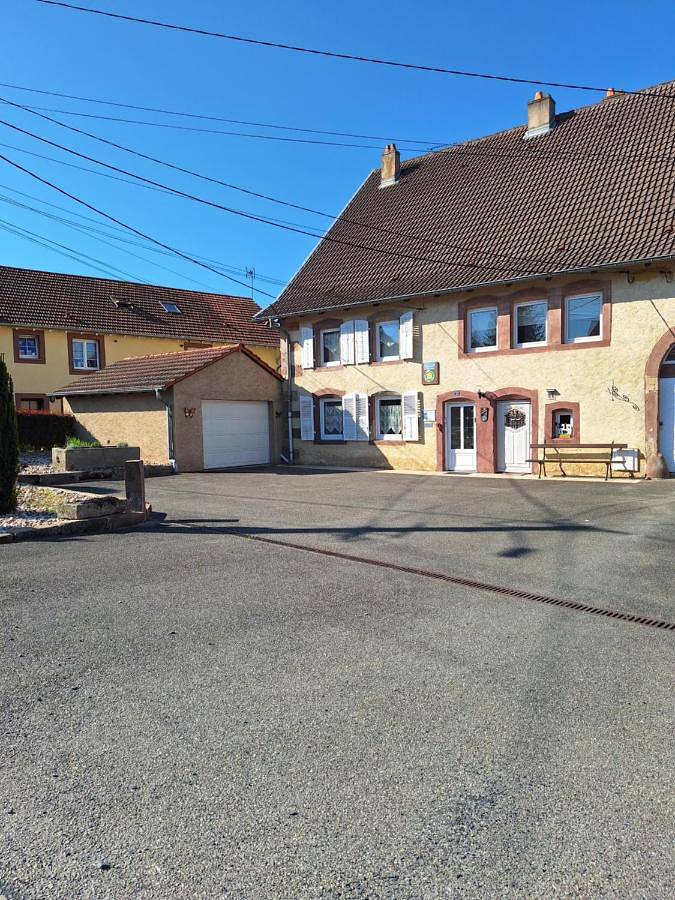 Maison au grenier d abondance in Niderviller, Sarrebourg
