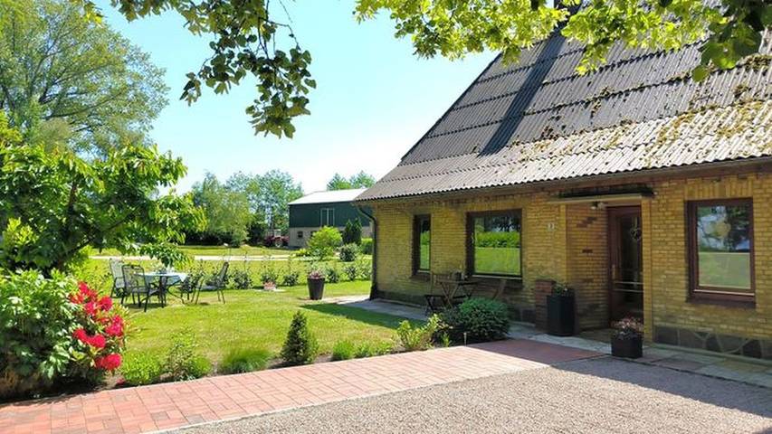Ferienwohnung für 4 Personen, mit Garten in Dörpstedt