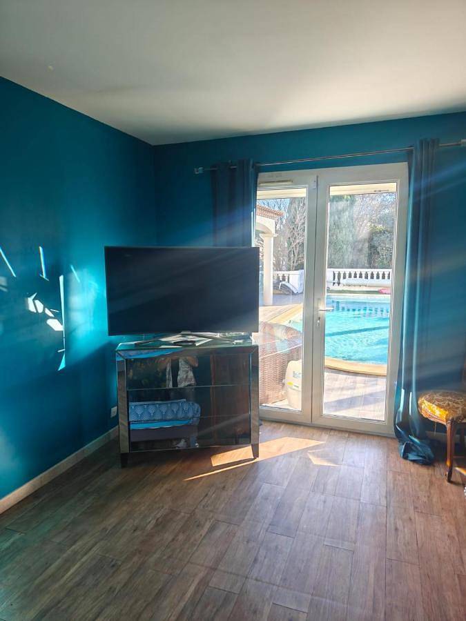 Location de vacances pour 10 personnes, avec piscine ainsi que jardin et jacuzzi à Castelnau-le-Lez - 2