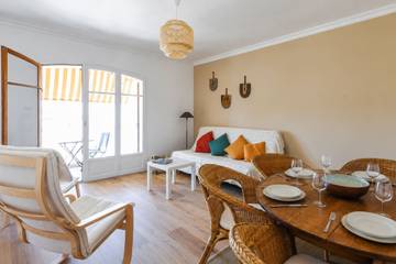 Location De Vacances pour 4 Personnes dans Saint-Cyr-sur-Mer, Région de Toulon, Photo 2