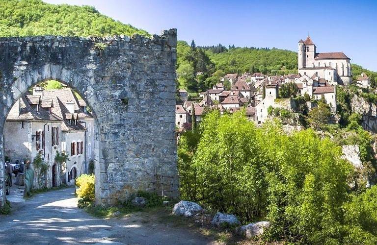 Appartement entier, One-Bedroom Apartment in Saint-Cirq-Lapopie, Quercy