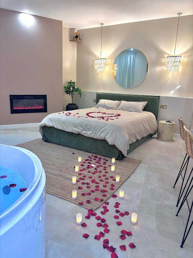 Gîte pour 2 personnes, avec jacuzzi à Pesmes - 3