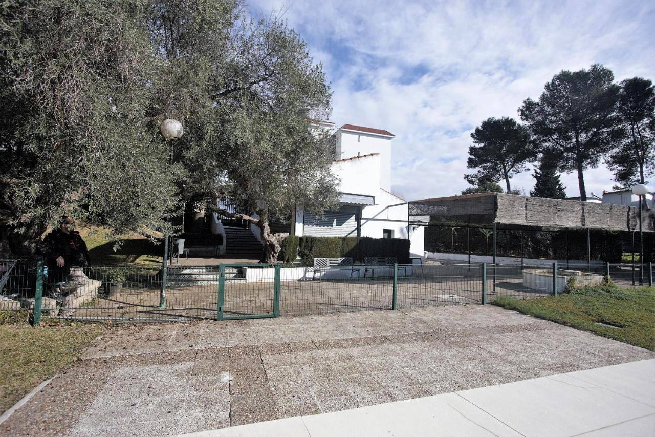 Apartamento entero, Bonito apart. con Parking Y Piscina in Mairena del Aljarafe, Provincia de Sevilla