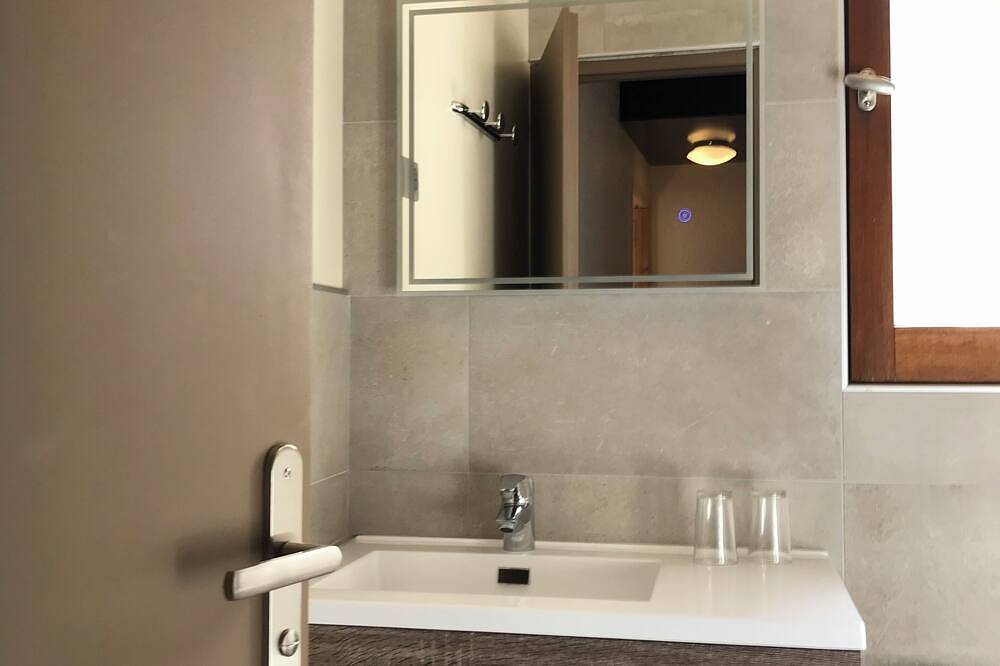 Apartamento entero, Appart' Hotel 2 people in Vallouise-Pelvoux! Family home since 1896 in Vallouise-Pelvoux, Parque Nacional de los Ecrins