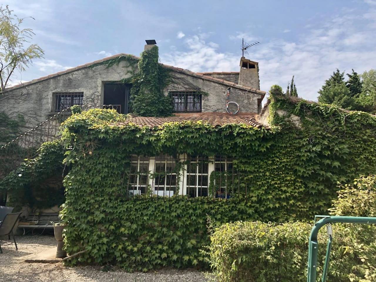 Villa con piscina en Saze in Saze, Region de Nimes