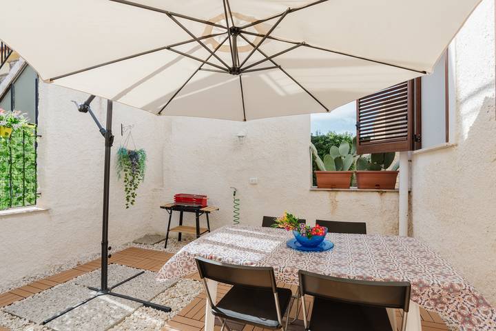Casa vacanze 'La Vanedda' con terrazza privata, Wi-Fi e aria condizionata in Partanna, Provincia di Trapani
