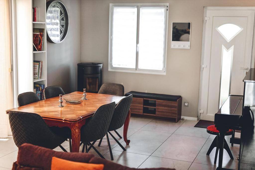 Villa 4ch 4Sdb à 5min de Nantes in Sainte-Luce-sur-Loire, Région de Nantes
