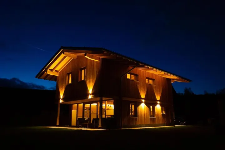 Chalet para 6 pessoas, com piscina e jardim e ainda sauna and vista, com animais de estimação - 1