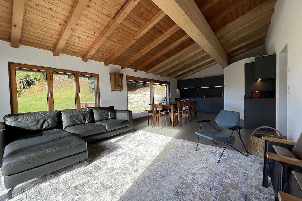 Chalet mit herrlichem Blick, 6 Personen, mit Sauna! in Laax Dorf, Laax