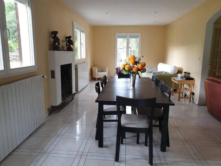 Location de vacances pour 5 personnes, avec jardin et terrasse à Saints - 4