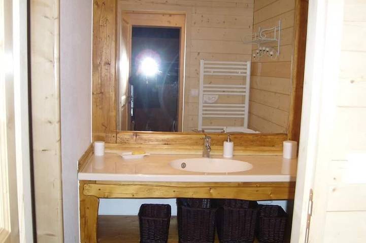 Location de vacances pour 4 personnes, avec terrasse et jardin à Verrens-Arvey - 4