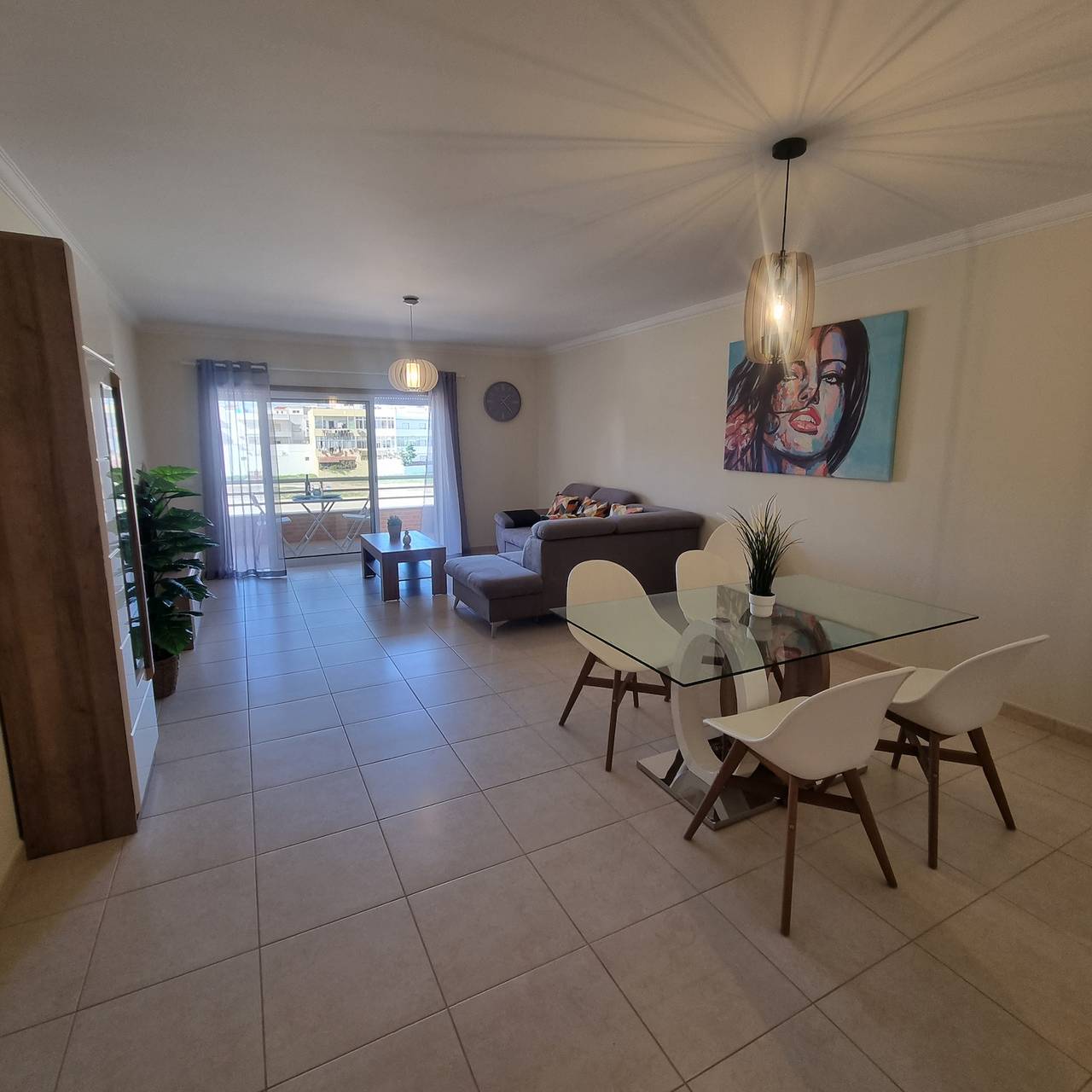 Ganze Wohnung, T2 Infante 101 A/C Moderno Wi-Fi Garagem 50M Praia in Cavacos, Quarteira