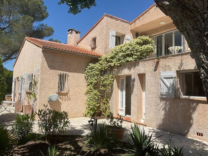 Villa pour 8 personnes, avec jardin ainsi que vue et piscine dans Boulouris - 2