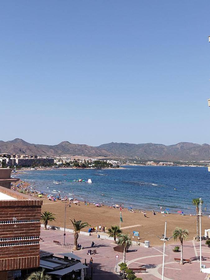Apartamento de vacaciones para 4 personas, con vistas y balcón, Familias con niños - 1