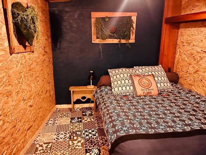 Maison de campagne pour 2 personnes, avec piscine ainsi que jardin et vue