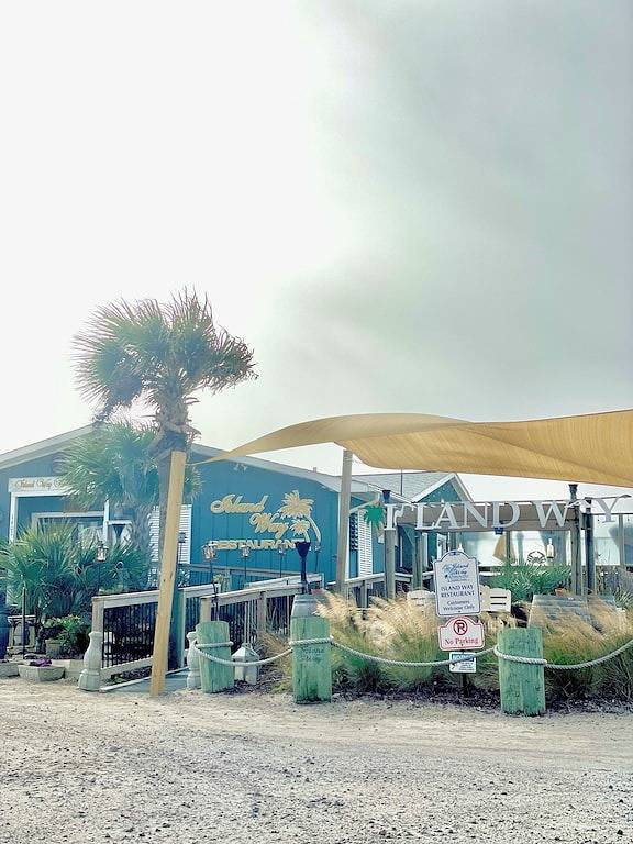 Deacon on Dolphin! Quaint 3rd Row Beach House with Ocean Views! in Oak Island (NC), Brunswick County