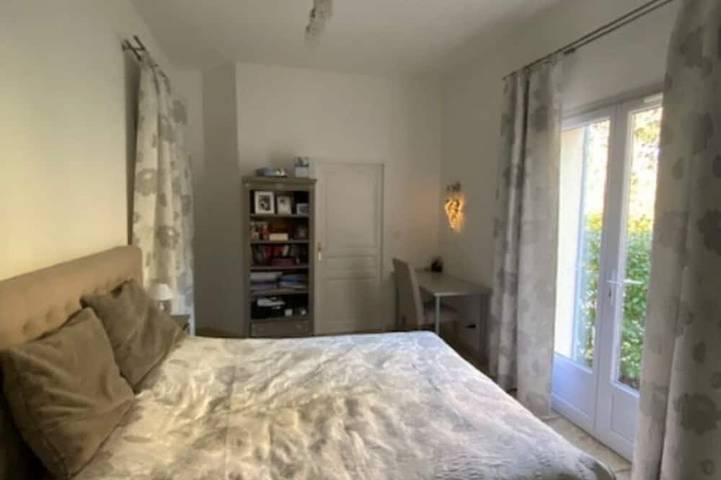 Location de vacances pour 6 personnes, avec jardin ainsi que jacuzzi et terrasse, animaux acceptés dans Golf de Pont Royal - 3