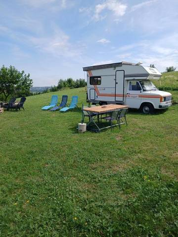 Gîte pour 3 personnes, avec jardin ainsi que terrasse et vue à Saint-Barthélemy-le-Plain