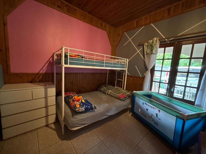 Gîte pour 10 personnes, avec jacuzzi et jardin dans Les Makes - 2