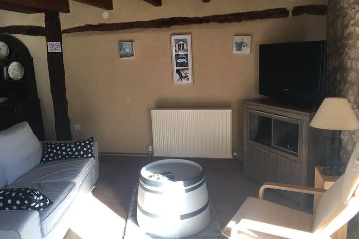 Location de vacances pour 4 personnes, avec piscine ainsi que balcon/terrasse et terrasse à Les Lèves-et-Thoumeyragues - 3