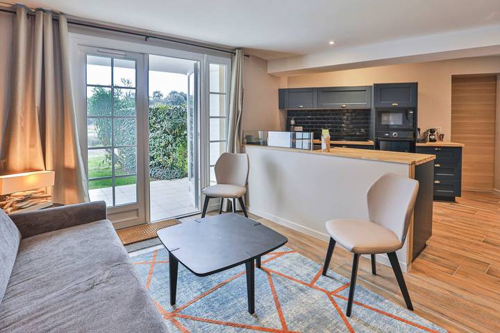 Gîte pour 6 personnes, avec vue et jardin, adapté aux familles à Talmont-Saint-Hilaire - 2