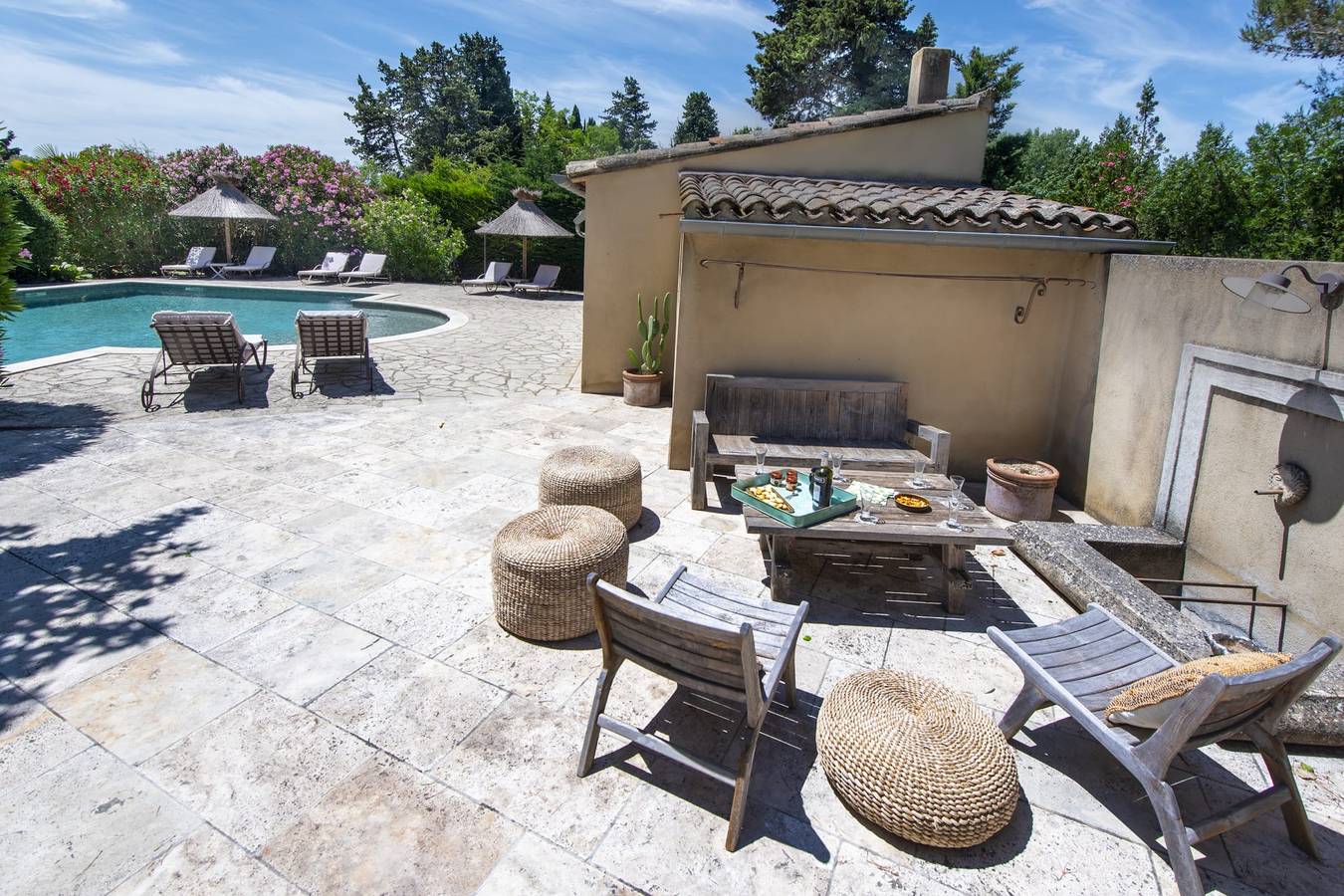 Domaine de Cabannes - Piscine - Terrasse in Cabannes, Arles region